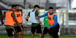 انتظام سداسي الزمالك الدولي في التدريبات استعدادًا لمواجهة المصري