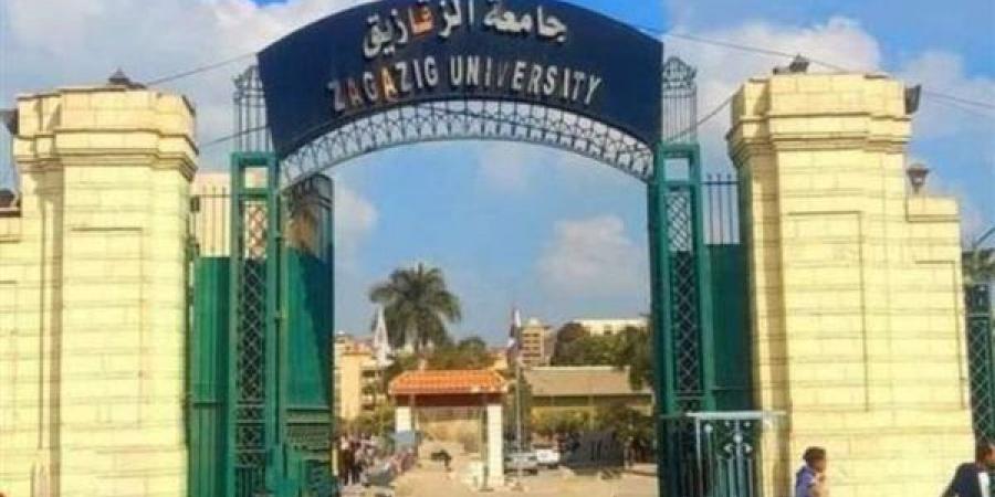 وفد من جامعة الزقازيق يزور المراكز العلمية للأبحاث والتدريب بالقوات المسلحة